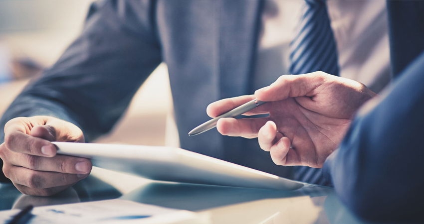 best corporate advisory lawyer in south Delhi